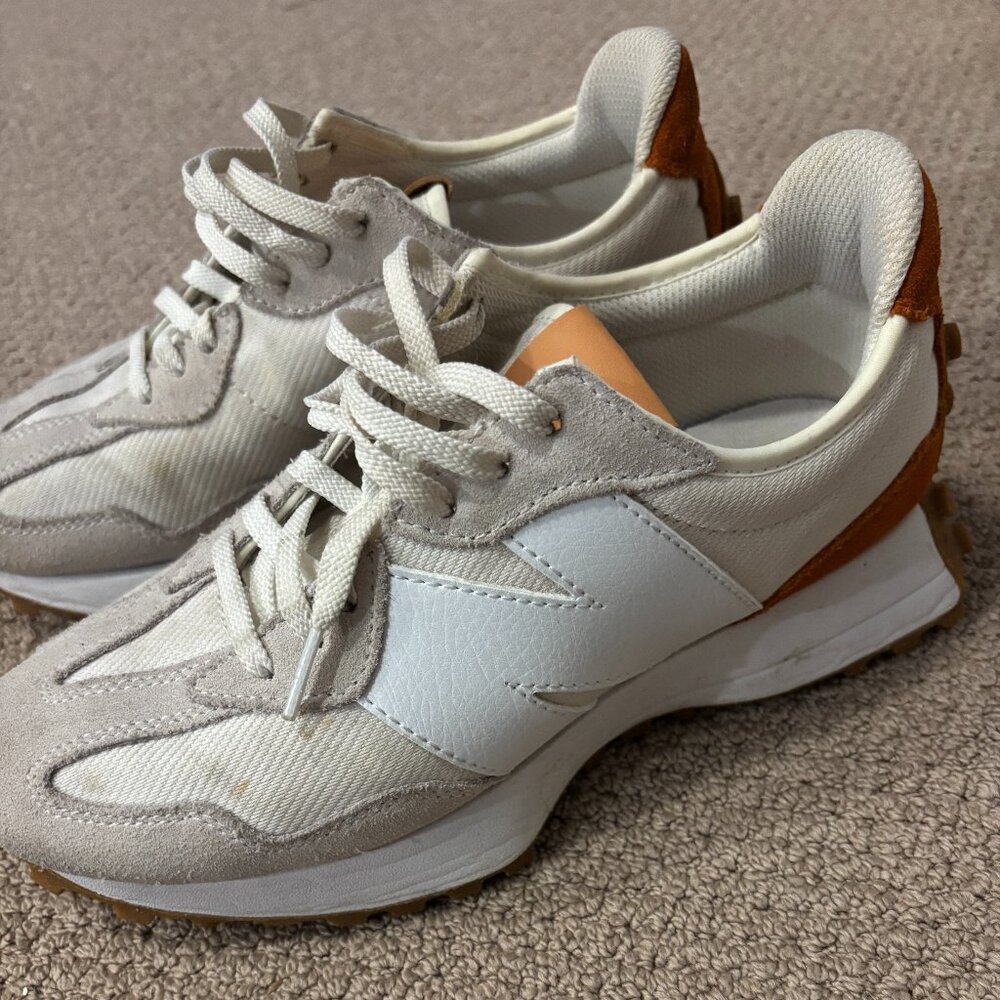 New Balance 327 White/Rust Orange Size 8